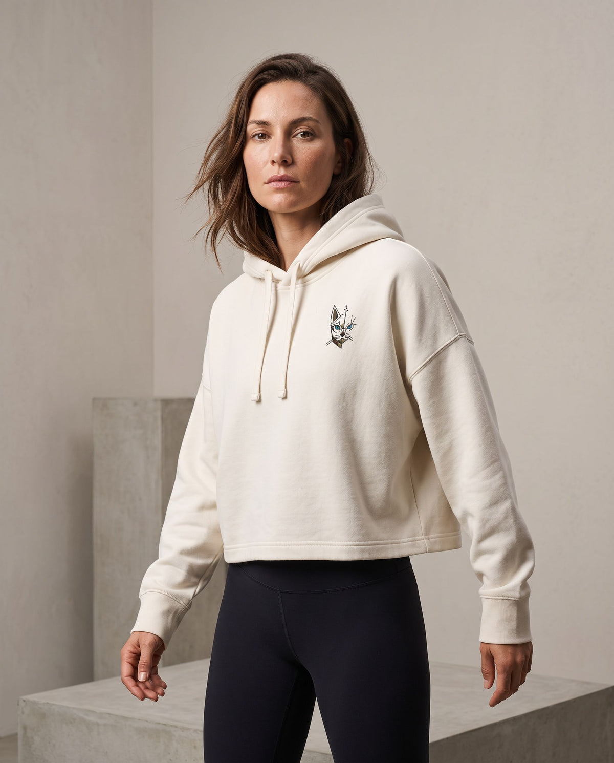 Sweat à capuche femme court – coton 270 g
