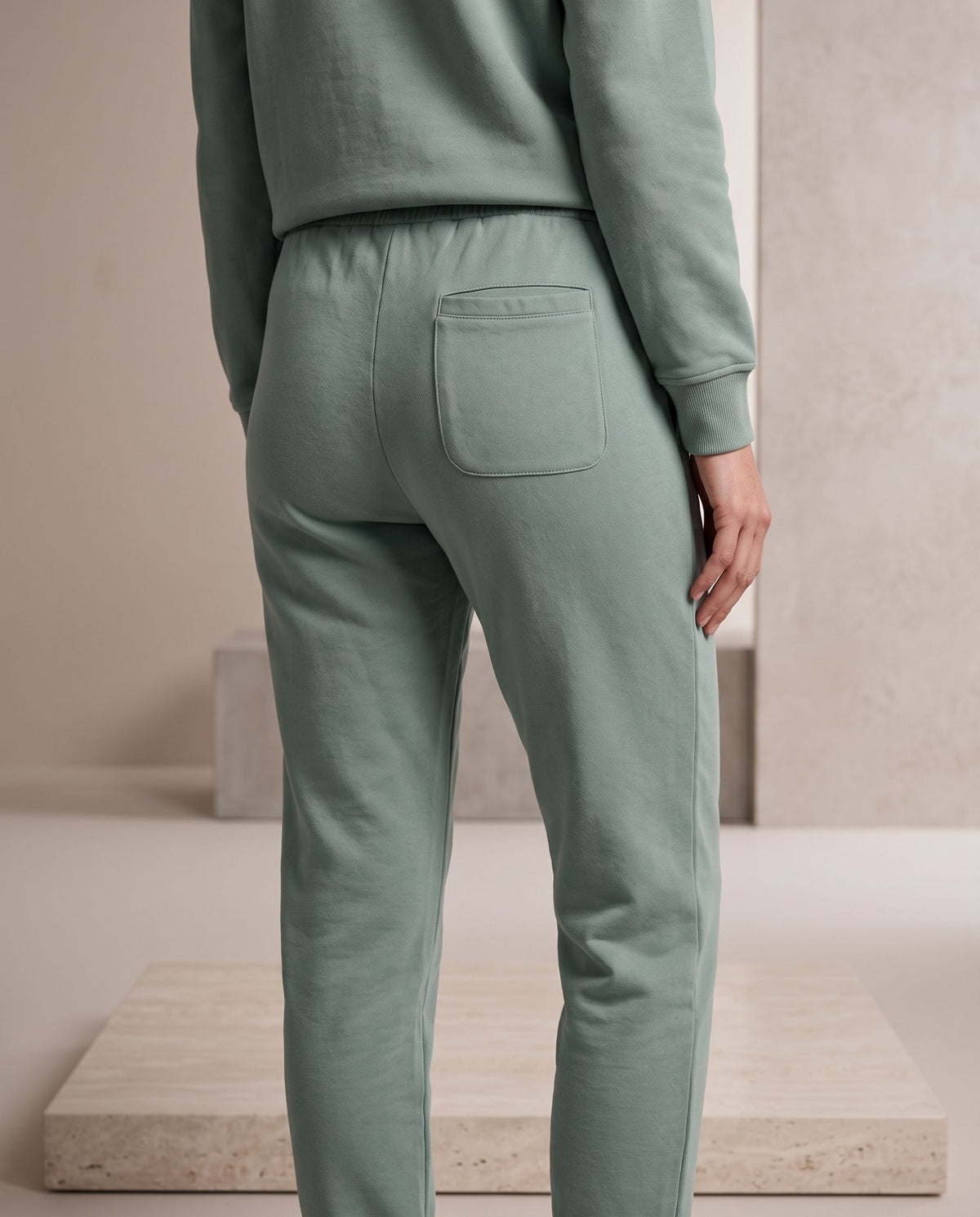 Jogging femme en coton bio 280 g – coupe décontractée